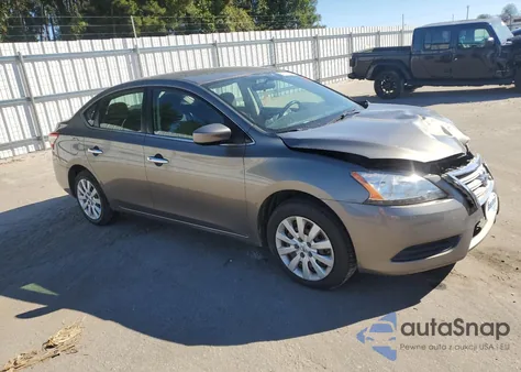 2015 Nissan Sentra S z USA, uszkodzony, nr VIN 3N1AB7AP9FY343314